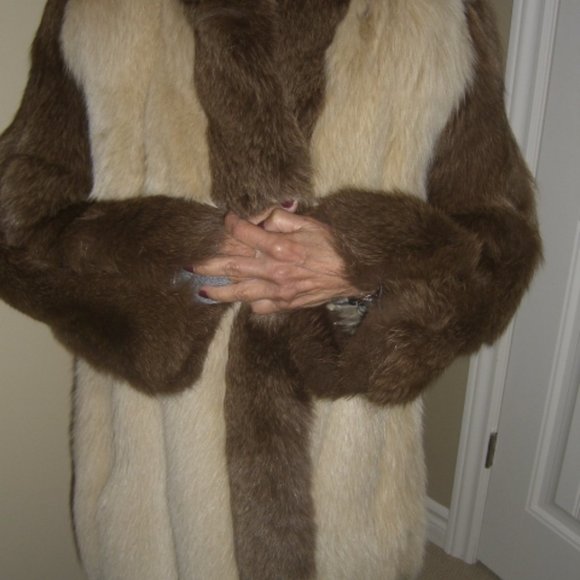 Fox Jacket - Picture 4 of 9